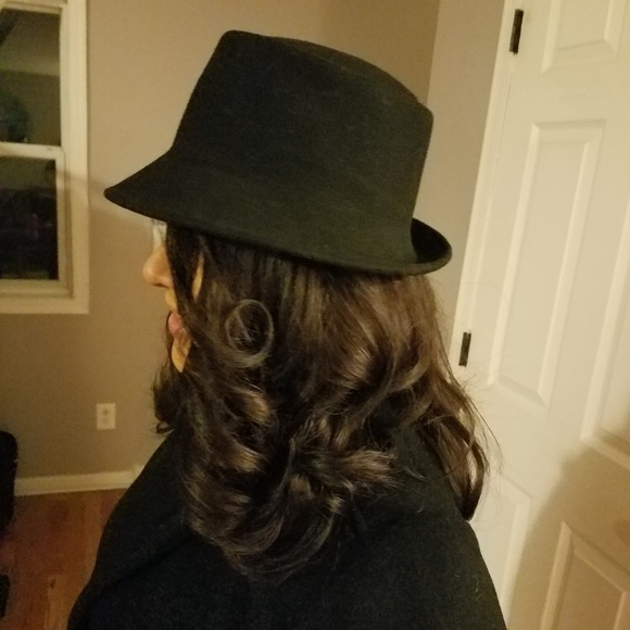 100 percent Wool Hat! Love hats! - Picture 3 of 8